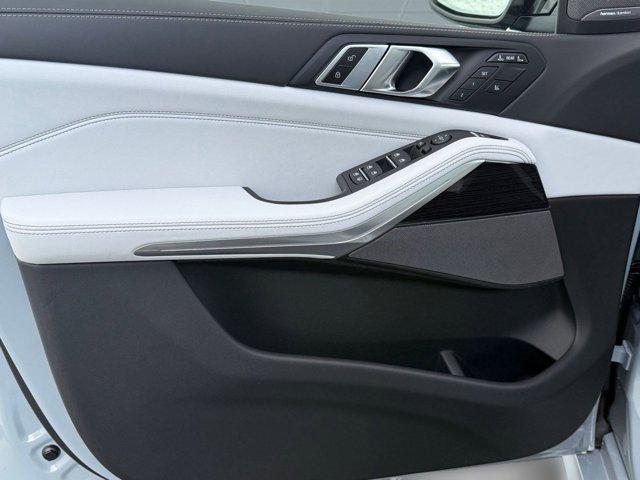 new 2026 BMW X7 car, priced at $99,935
