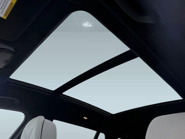 new 2026 BMW X7 car, priced at $99,935