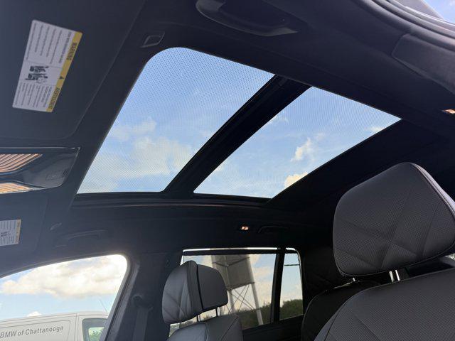 new 2026 BMW X7 car, priced at $101,185
