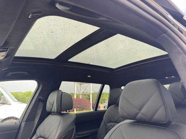 new 2026 BMW X7 car, priced at $98,175