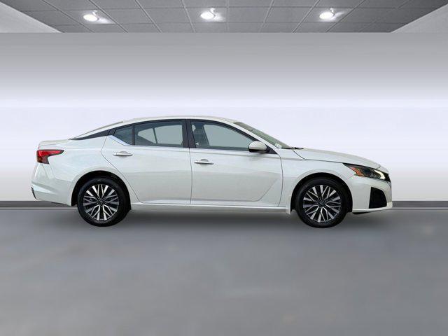 used 2023 Nissan Altima car, priced at $21,999