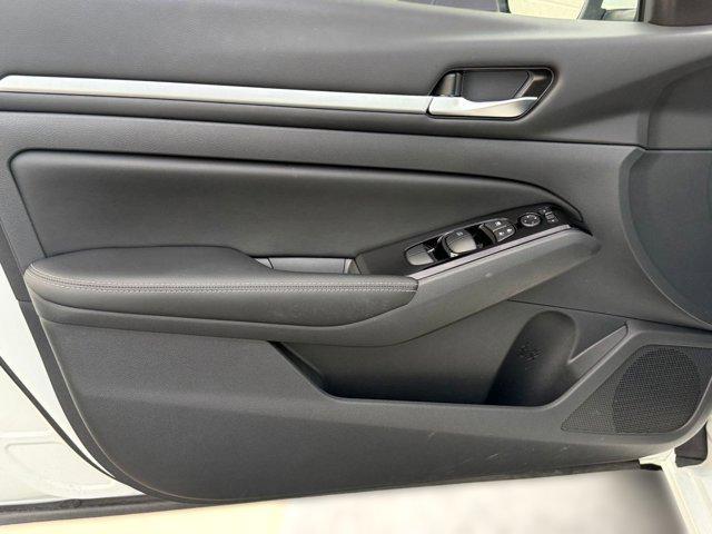 used 2023 Nissan Altima car, priced at $21,999