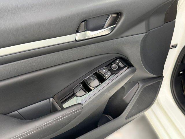 used 2023 Nissan Altima car, priced at $21,999