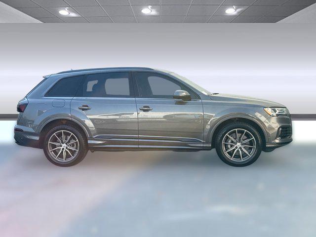 used 2022 Audi Q7 car, priced at $36,498