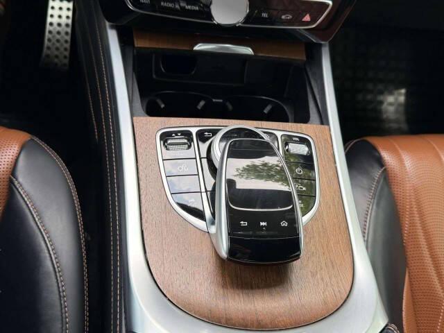 used 2022 Mercedes-Benz G-Class car, priced at $117,777