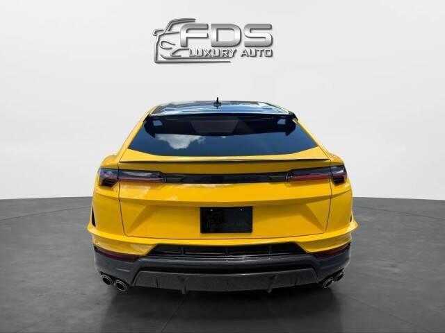used 2023 Lamborghini Urus car, priced at $299,888
