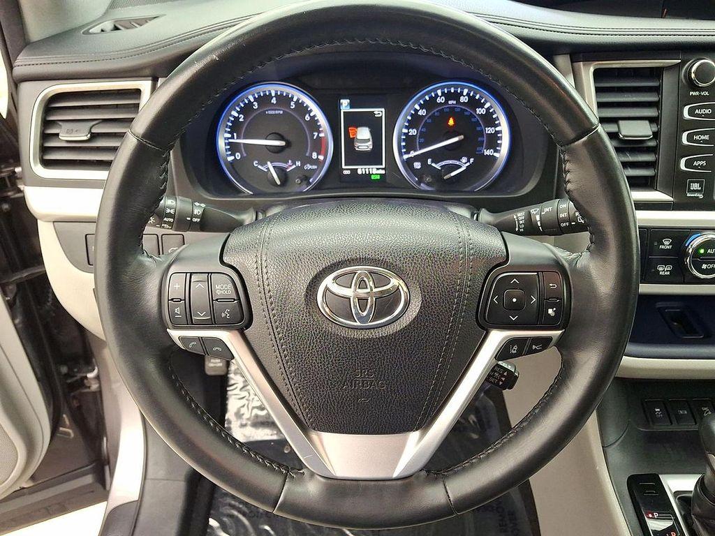 used 2018 Toyota Highlander car, priced at $28,991