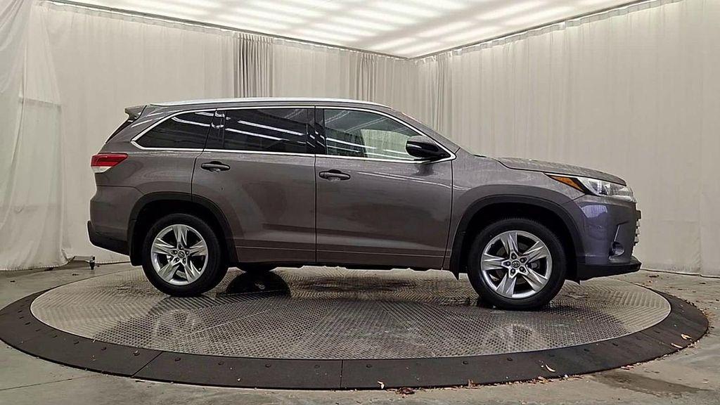used 2018 Toyota Highlander car, priced at $28,991