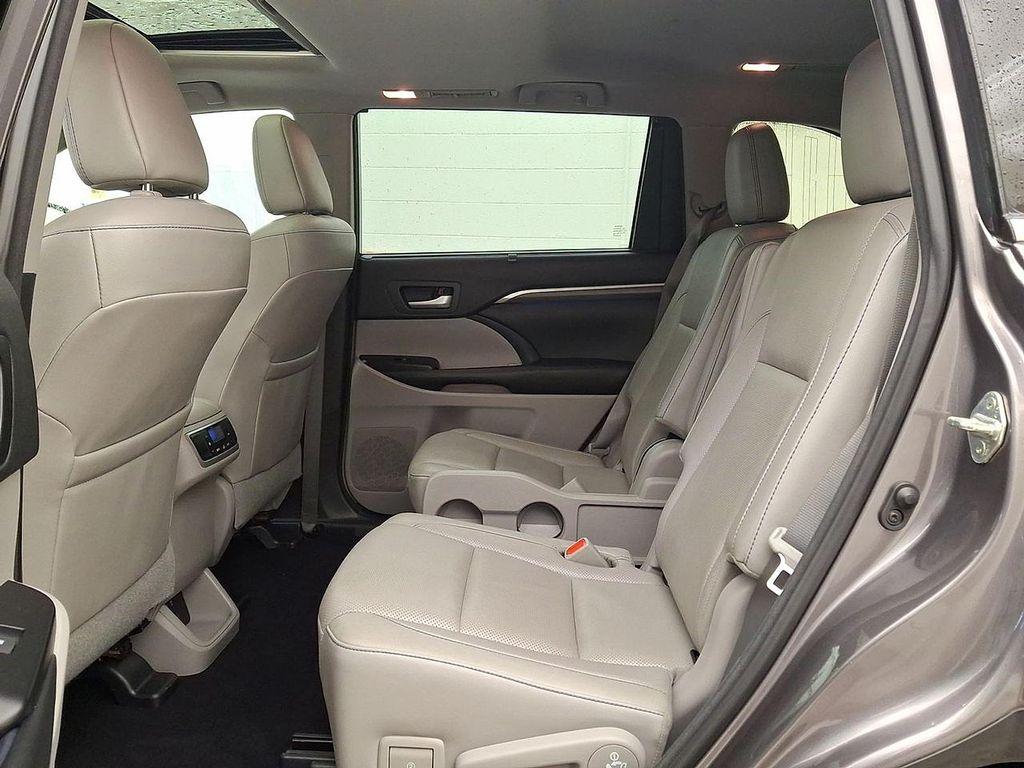 used 2018 Toyota Highlander car, priced at $28,991