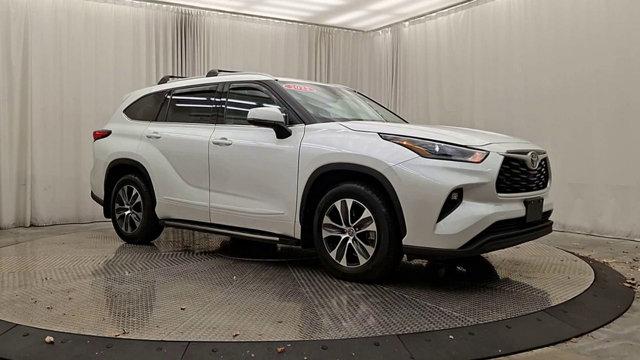 used 2022 Toyota Highlander car, priced at $37,492