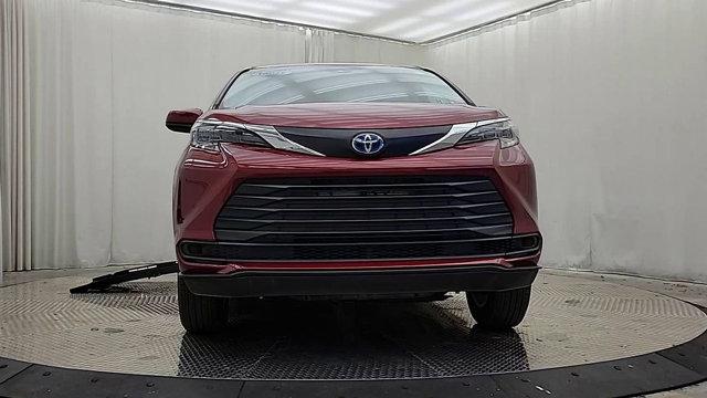 used 2024 Toyota Sienna car