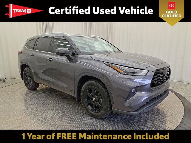 used 2022 Toyota Highlander car, priced at $39,993