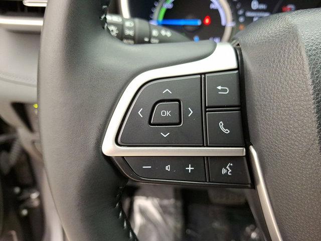 used 2022 Toyota Highlander car, priced at $39,993
