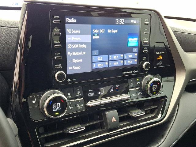 used 2022 Toyota Highlander car, priced at $39,993