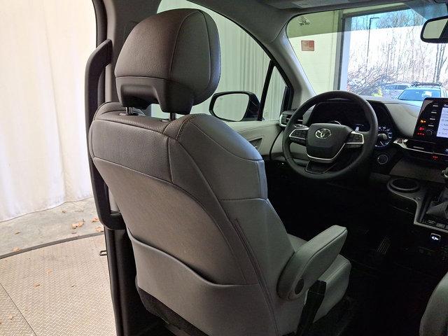 used 2022 Toyota Sienna car, priced at $79,995