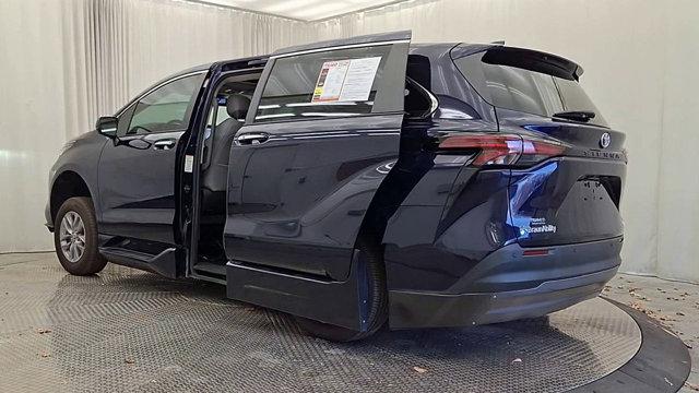 used 2022 Toyota Sienna car, priced at $79,995