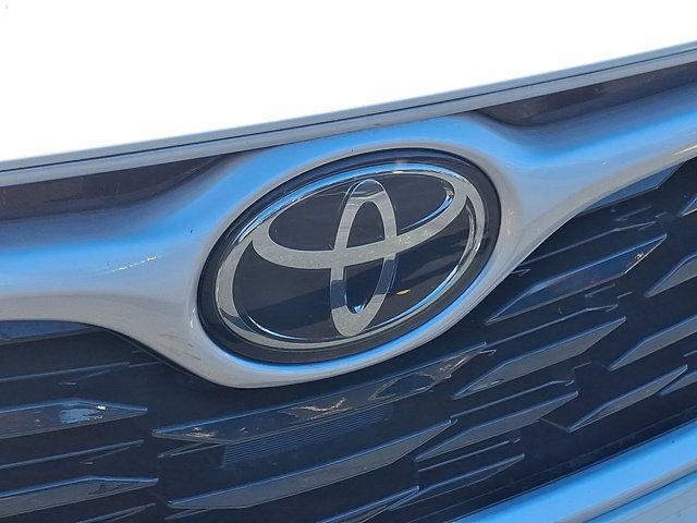 used 2020 Toyota Highlander car, priced at $30,991