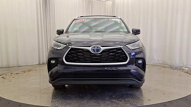 used 2023 Toyota Highlander car, priced at $44,992