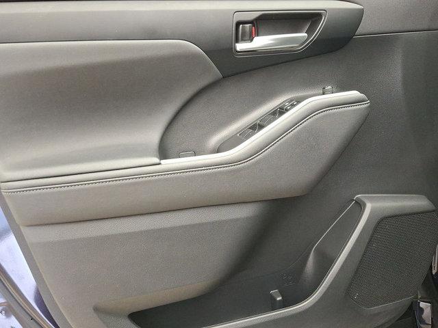 used 2023 Toyota Highlander car, priced at $44,992