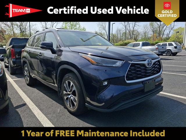 used 2023 Toyota Highlander car, priced at $45,991
