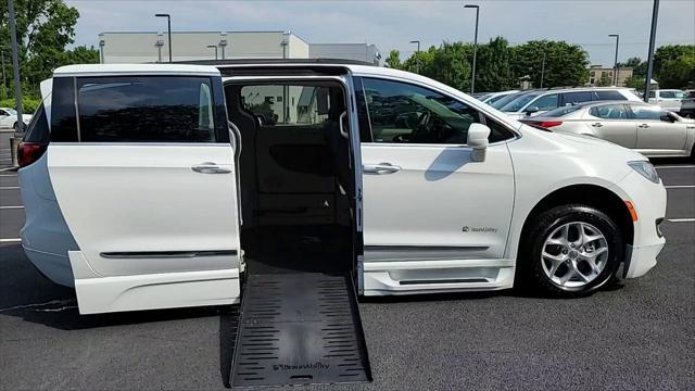 used 2017 Chrysler Pacifica car, priced at $29,900