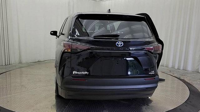 used 2024 Toyota Sienna car