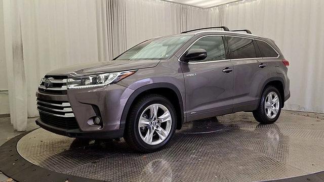 used 2017 Toyota Highlander car, priced at $25,993