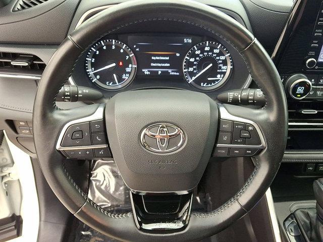 used 2021 Toyota Highlander car, priced at $33,994