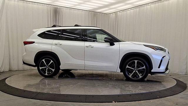used 2021 Toyota Highlander car, priced at $33,994