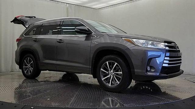 used 2018 Toyota Highlander car, priced at $45,995