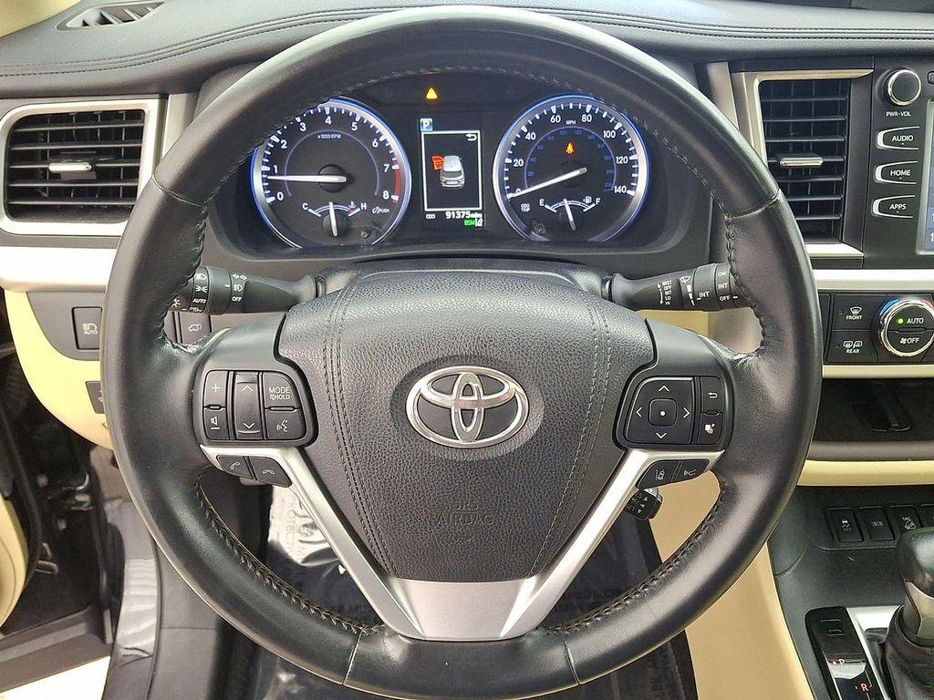used 2018 Toyota Highlander car, priced at $23,992