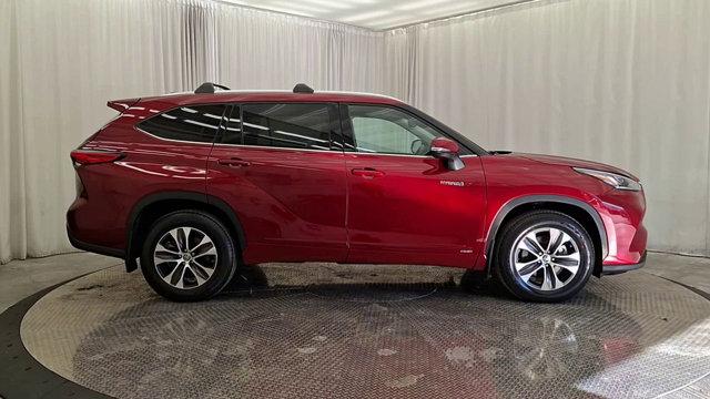 used 2021 Toyota Highlander Hybrid car, priced at $35,991