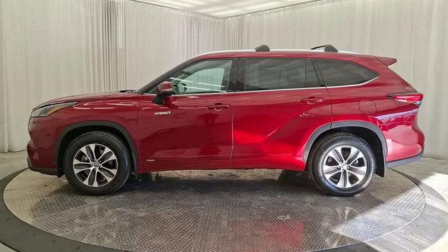 used 2021 Toyota Highlander Hybrid car, priced at $35,991