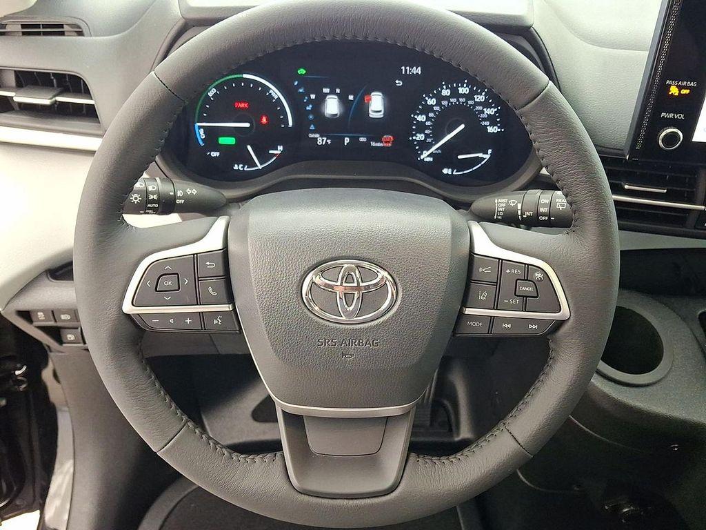 used 2025 Toyota Sienna car, priced at $92,500