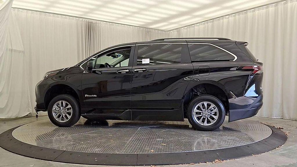 used 2025 Toyota Sienna car, priced at $92,500