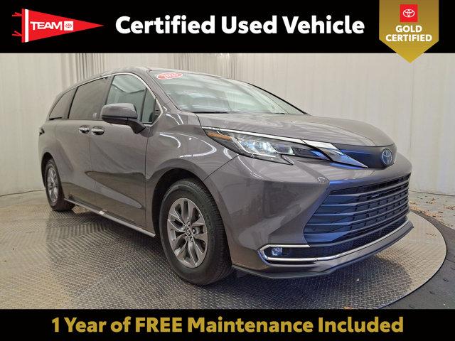 used 2023 Toyota Sienna car, priced at $41,991