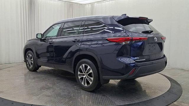 used 2022 Toyota Highlander car, priced at $37,993