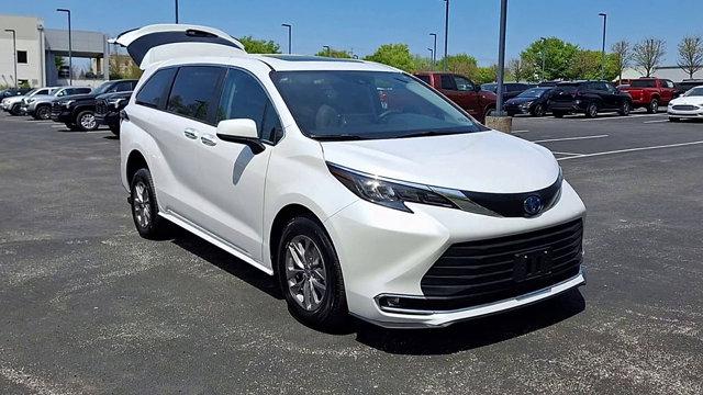 used 2024 Toyota Sienna car, priced at $79,995