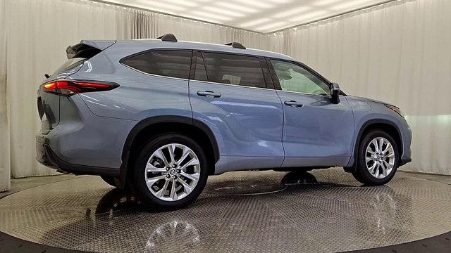 used 2024 Toyota Highlander car, priced at $49,991