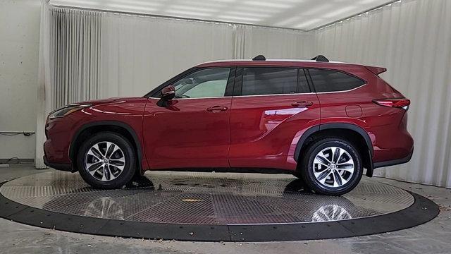 used 2021 Toyota Highlander car, priced at $36,991