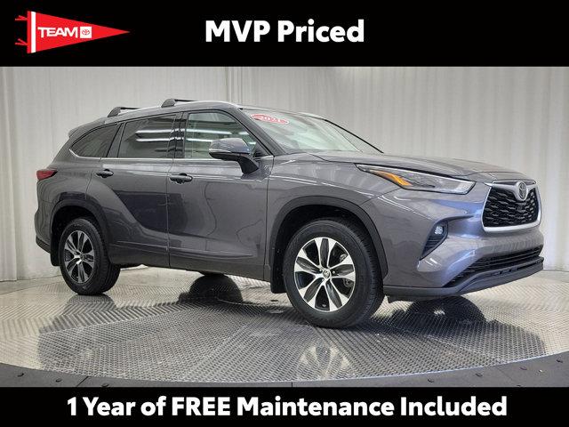 used 2021 Toyota Highlander car, priced at $35,991