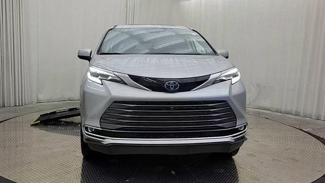 used 2022 Toyota Sienna car, priced at $92,500