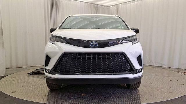 used 2025 Toyota Sienna car, priced at $98,750