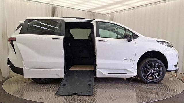 used 2025 Toyota Sienna car, priced at $98,750