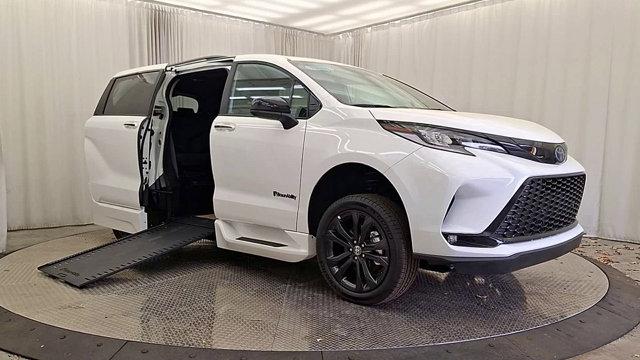 used 2025 Toyota Sienna car, priced at $98,750