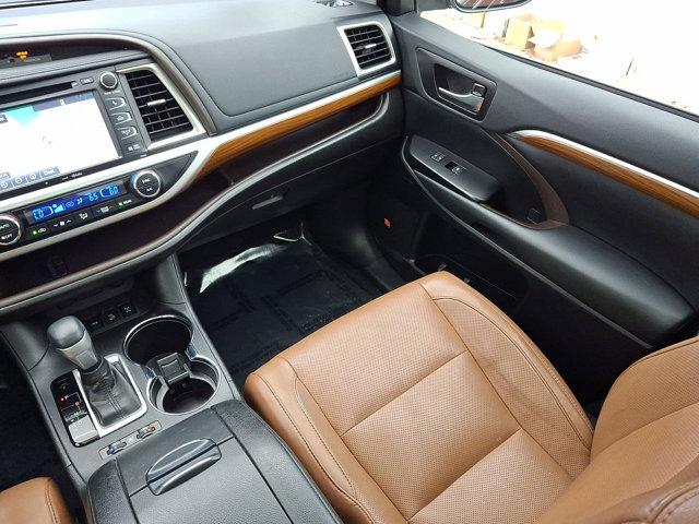 used 2019 Toyota Highlander car, priced at $30,493
