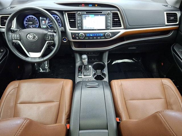 used 2019 Toyota Highlander car, priced at $30,493