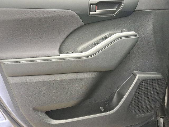 used 2024 Toyota Highlander car, priced at $40,492
