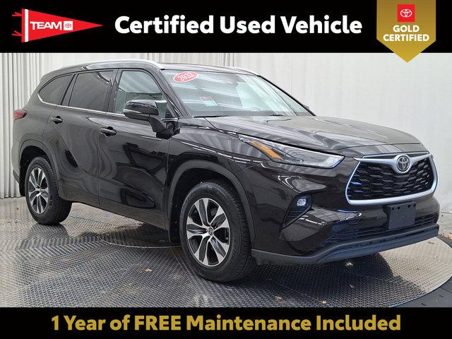 used 2022 Toyota Highlander car, priced at $36,992