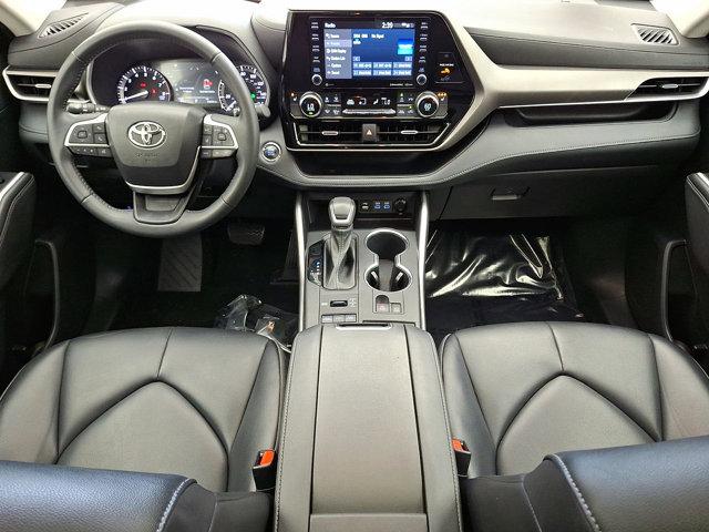 used 2022 Toyota Highlander car, priced at $37,991